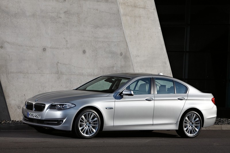 BMW serii 5 – sześć generacji, mnóstwo zdjęć