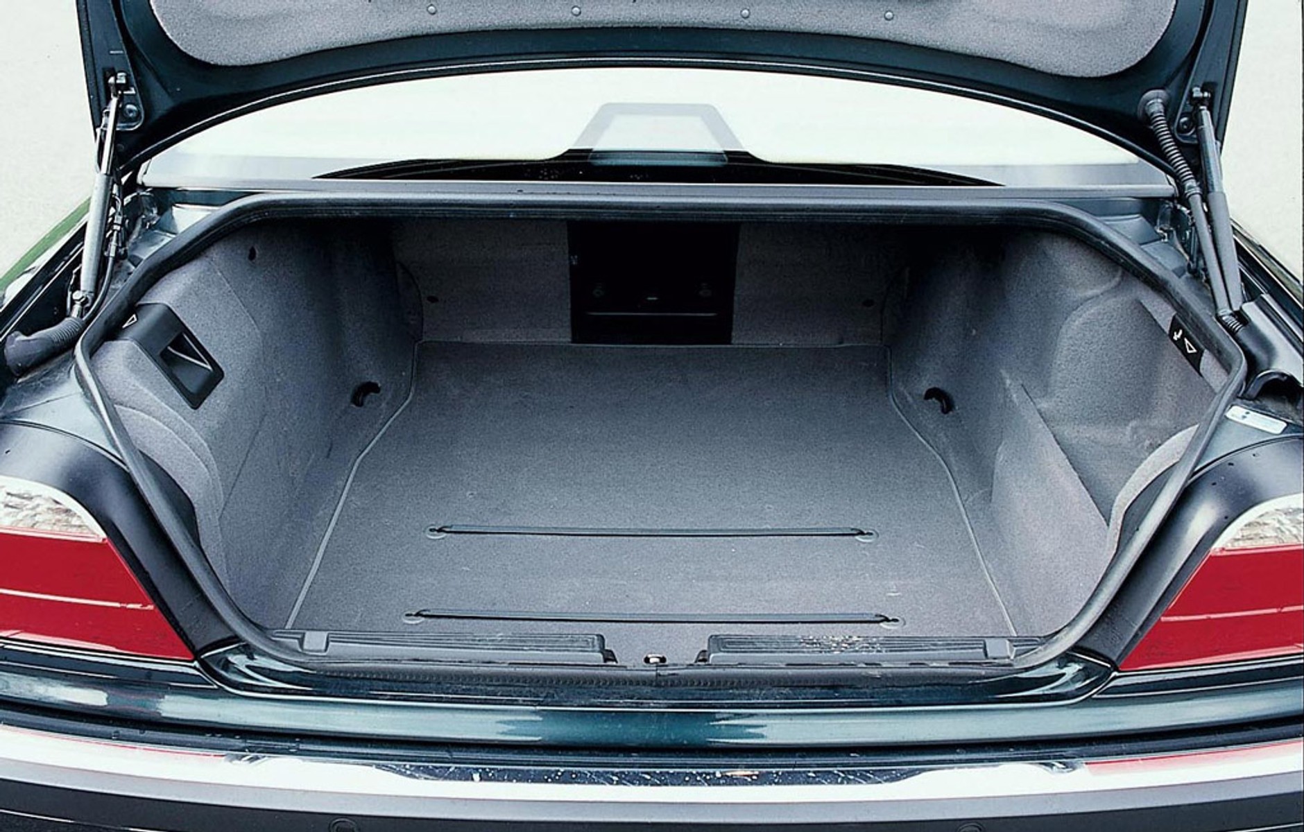 BMW 740d kontra Mercedes S 400 CDI: ostrożność bardzo wskazana