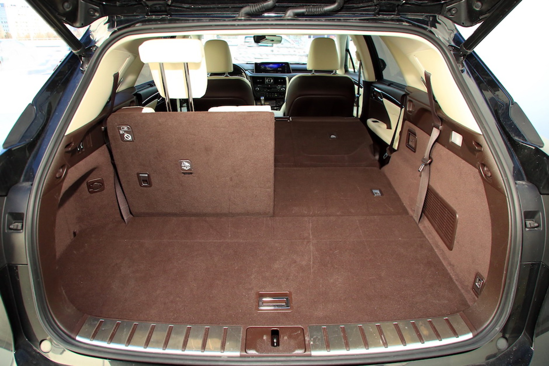 Lexus RX 450h L – luksus na 7 osób