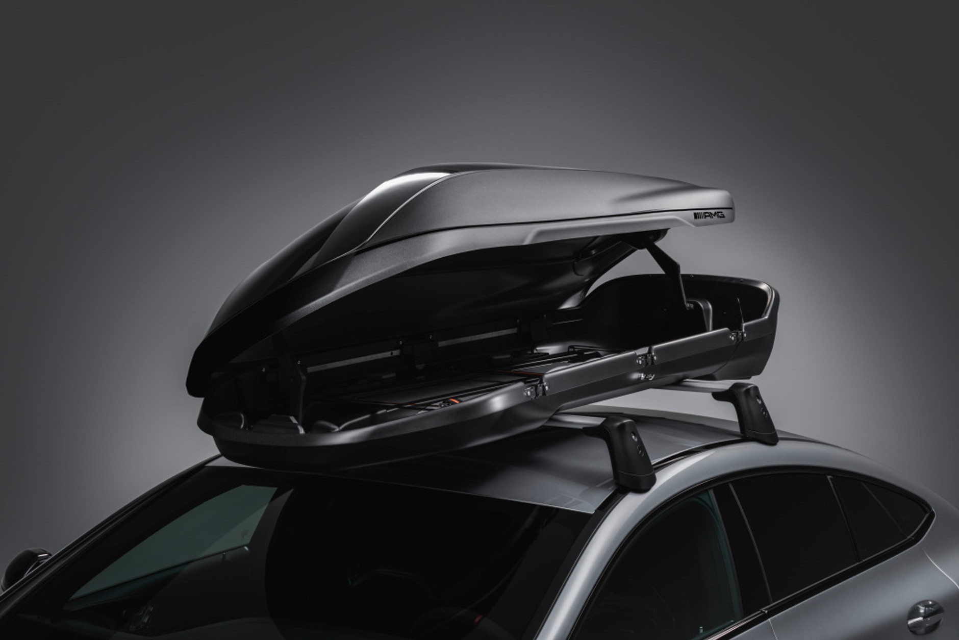 Dedykowany boks dachowy od AMG