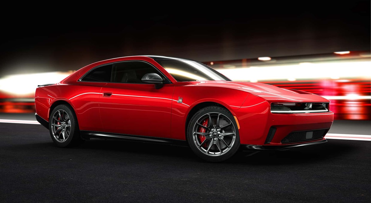 Nowy Dodge Charger już oficjalnie. Są dwie wersje. Żadna nie ma pod maską V8