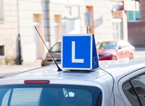 Dusił egzaminatora na prawo jazdy, bo oblał jego syna. Jest wyrok sądu