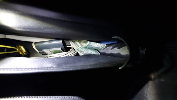 Zaskoczeni inspektorzy ITD, zaskoczeni policjanci. Kierowca chciał uniknąć kary