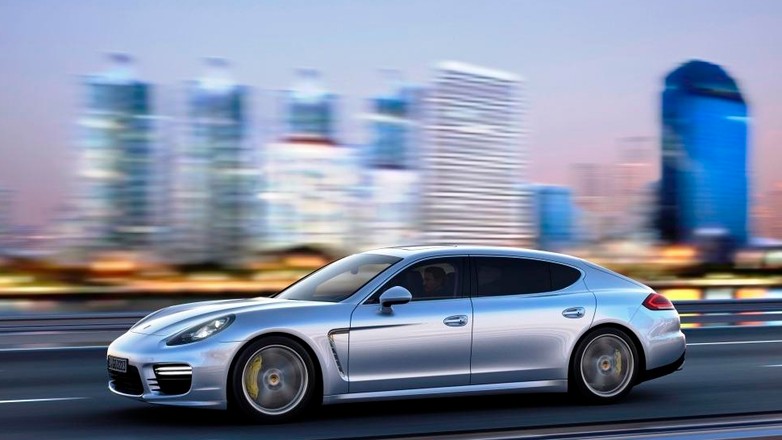 Święto miłośnikow Porsche w Warszawie