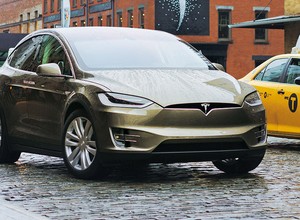 Tesla X - skrzydlaty ekoanioł
