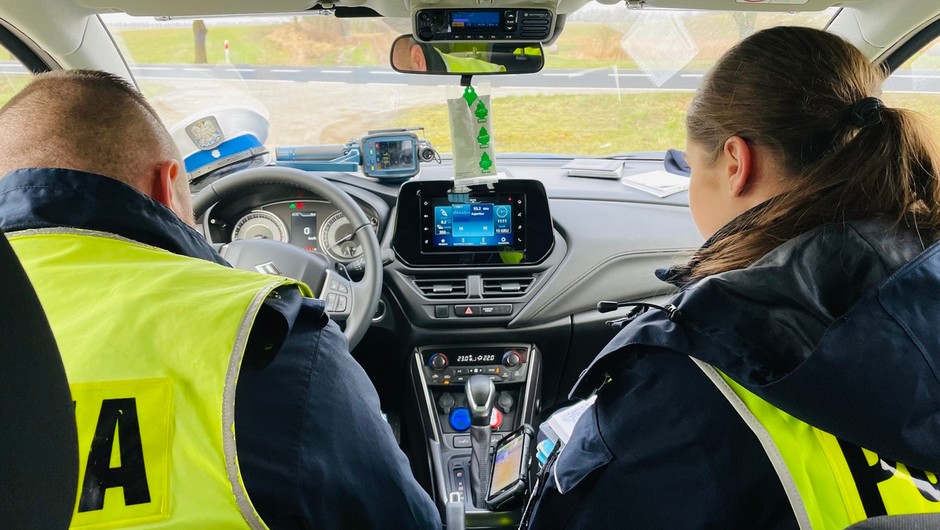 https%3A%2F%2Fstargard.policja.gov.pl%2Fzst%2Fdzialania-policji%2Faktualno%2F61565%2CJechal-114-kmh-na-50-tce-stracil-prawo-jazdy-otrzymal-wysoki-mandat-i-trafil-do-.html__%7B%22meta%5Bproperty%3D%5C%22og%3Aimage%5C%22%5D%22%3A%22content%22%2C%22.ceraBox%22%3A%22src%22%2C%22.img-responsive%22%3A%22src%22%7D