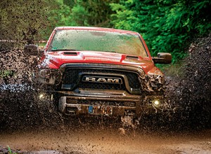 RAM 1500 Rebel 5.7 V8 - pikap z amerykańskiego snu