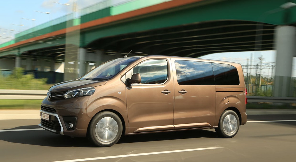 Toyota ProAce Verso Medium - pogromca Volkswagena T6?