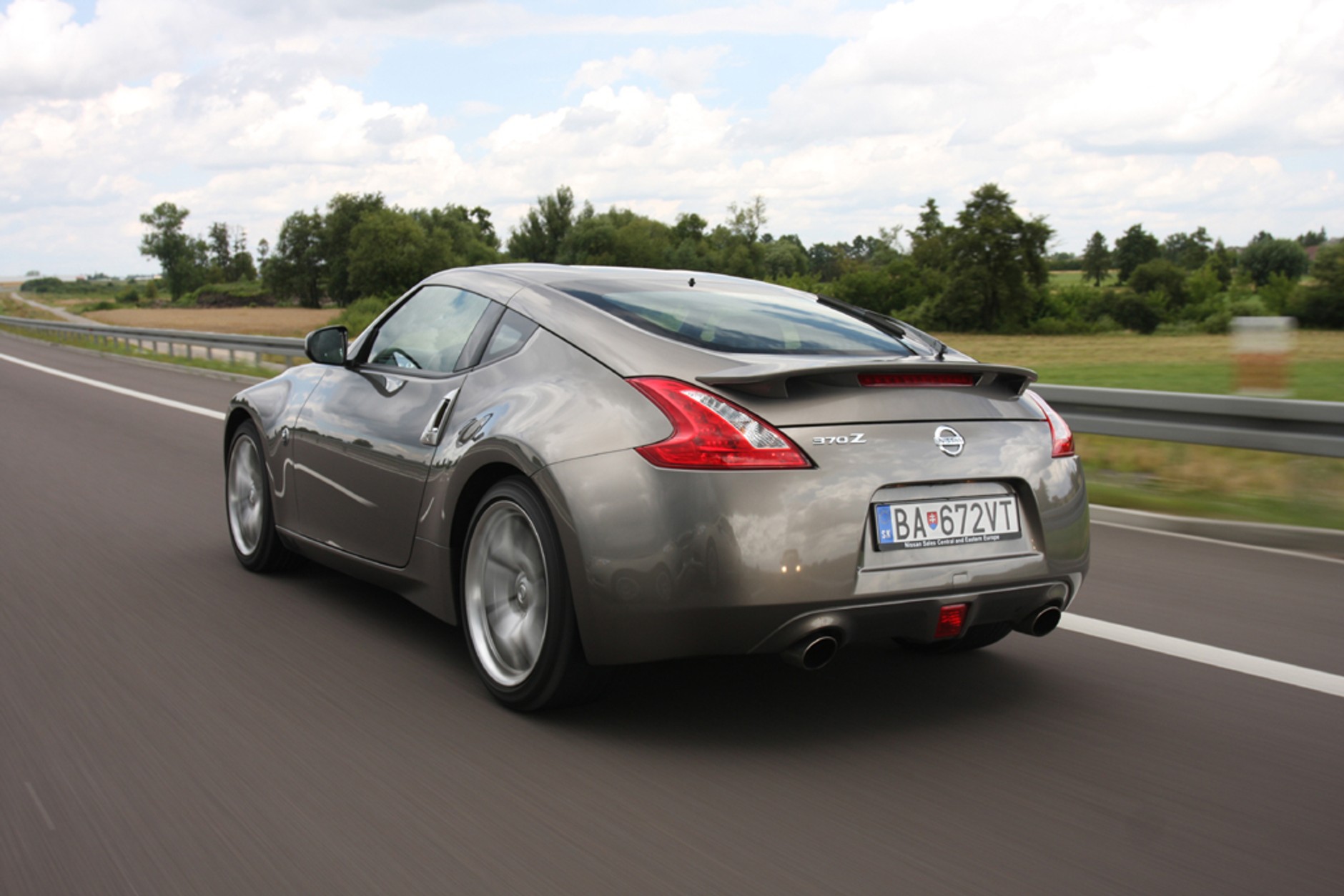 Nissan 370Z - Płaski jak...