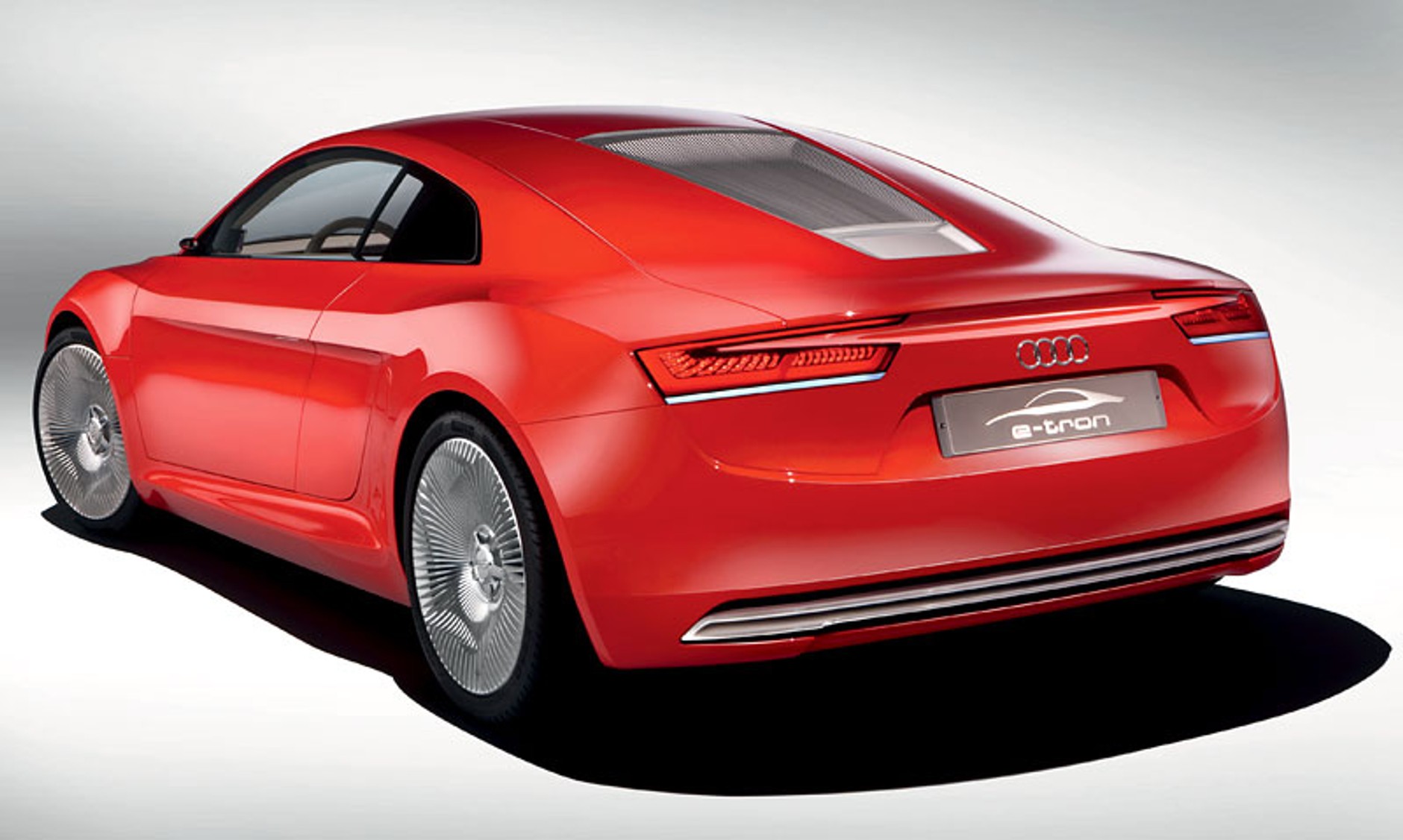 Audi e-tron: w sprzedaży od 2012