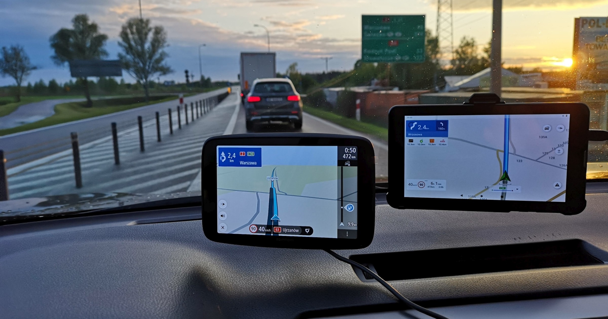 Tablet kontra tradycyjna nawigacja: Navitel T505 Pro i TomTom GO Discover 7