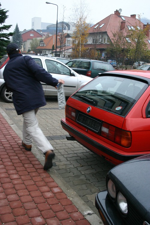 Znikające tablice