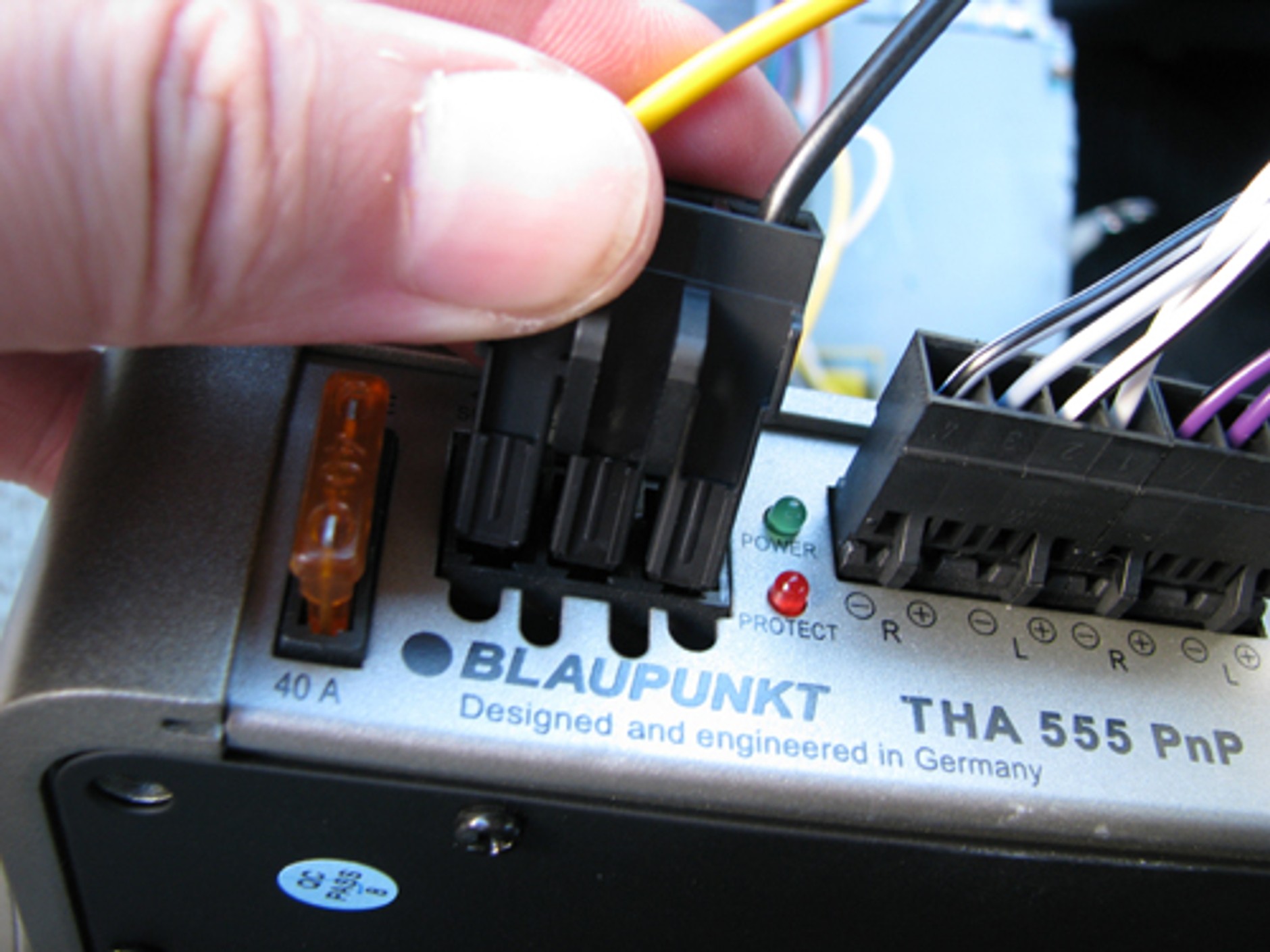 Więcej mocy, czyli rozbudowa fabrycznego systemu car audio