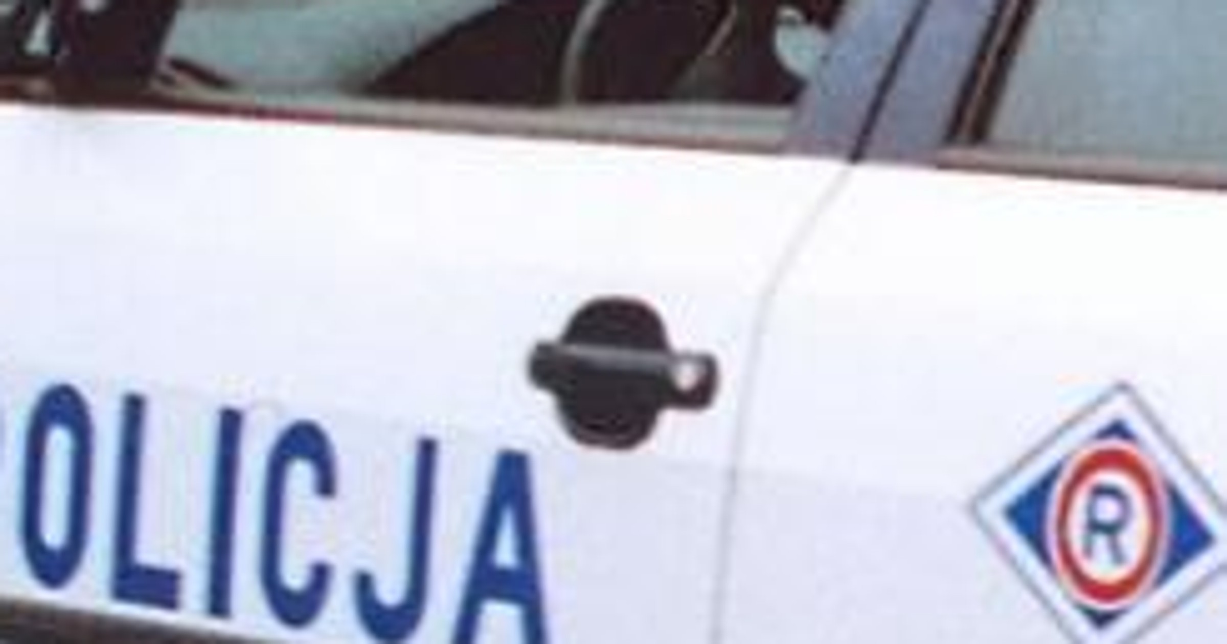 Napadali na kobiety i kradli im samochody