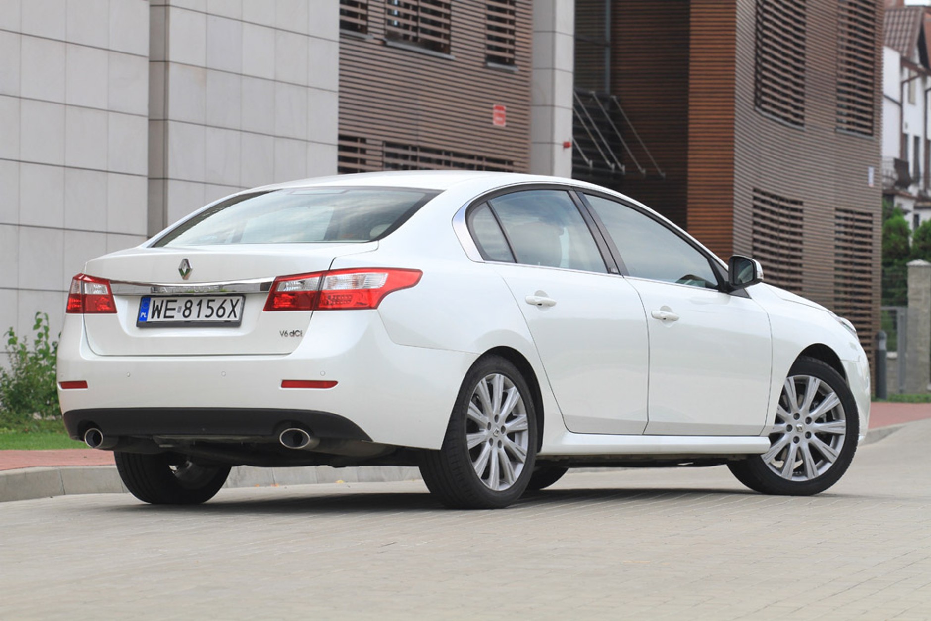 Renault Latitude: elegancja-Francja