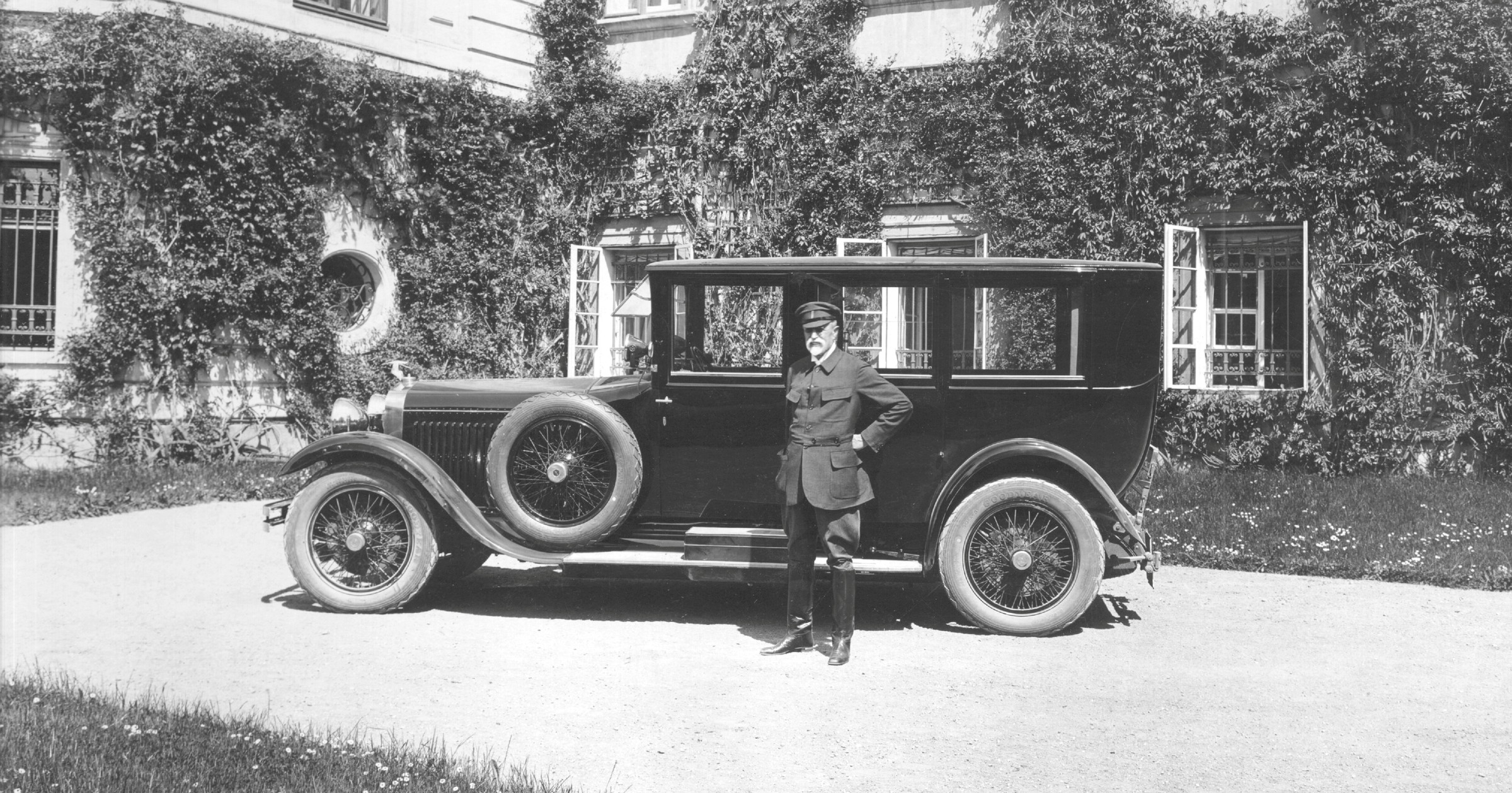 Skoda Hispano-Suiza - prezydent T.G. Masaryk 9 maja 1926 r. stal się pierwszym włąścicielem