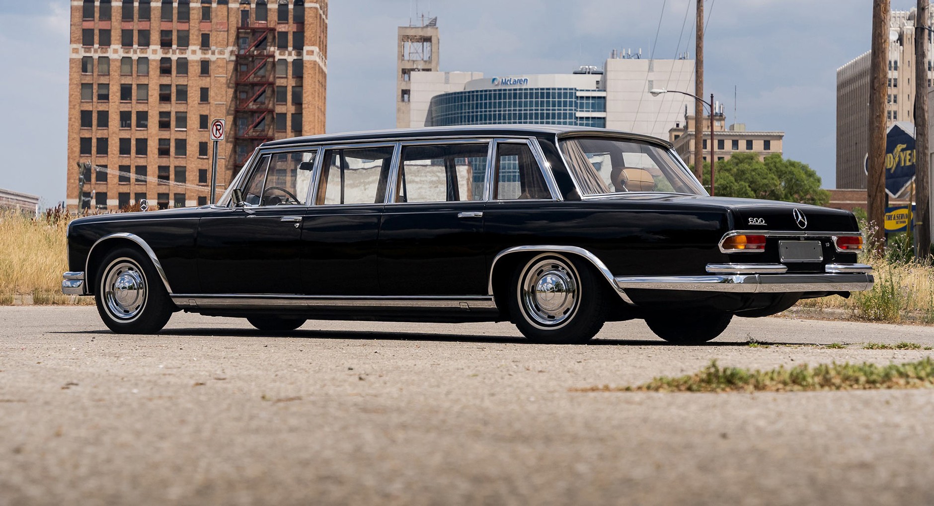 Mercedes Benz 600 LWB Pullman