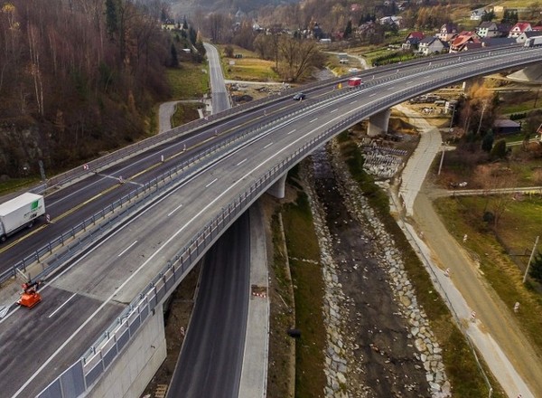 W Tatry pojedziemy trochę szybciej. Nowy odcinek zakopianki oddany do użytku