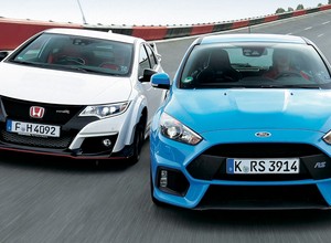 Honda Civic Type R kontra Ford Focus RS - który hot-hatch jest lepszy na torze?