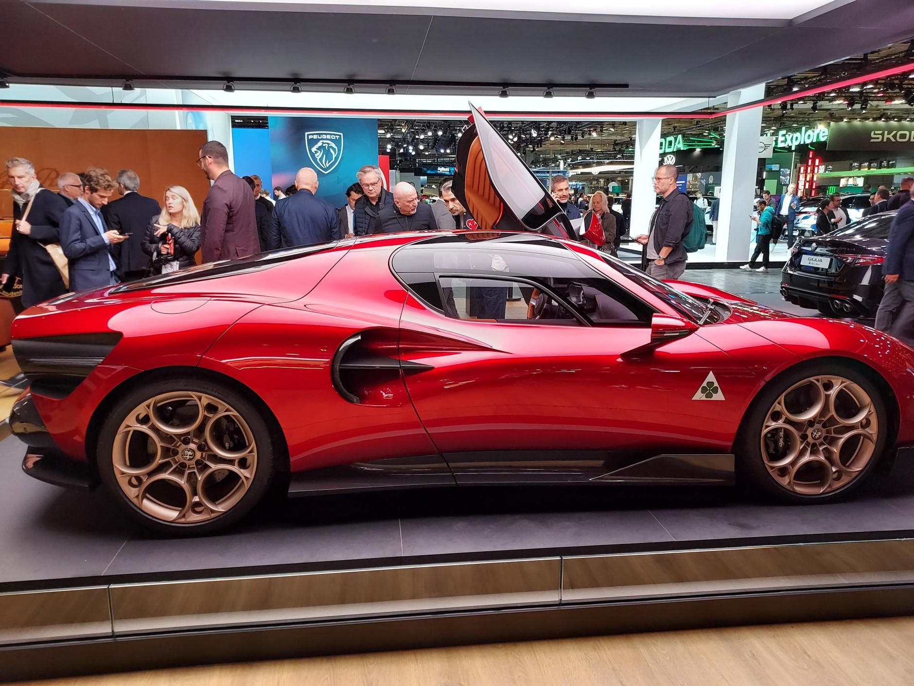 Salon samochodowy w Paryżu 2024