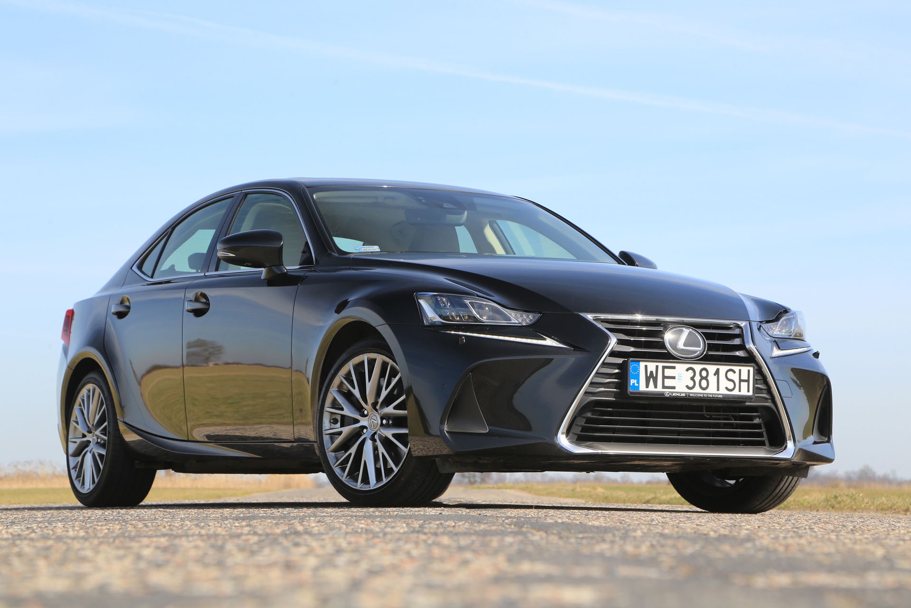 Lexus IS 300 - mocne wrażenia podczas jazdy gwarantowane
