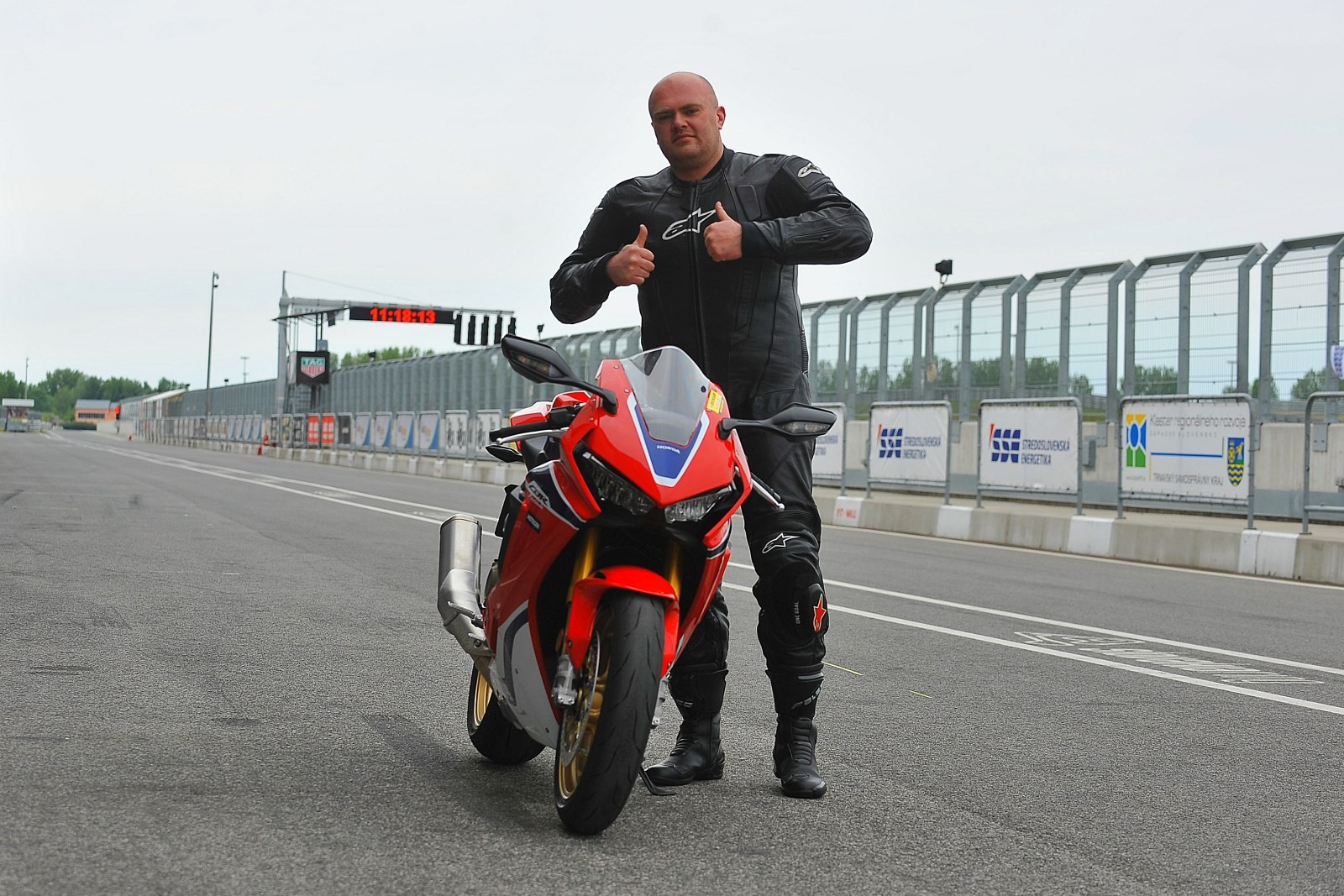 Kuba Olkowski vs. Honda CBR 1000RR Fireblade SP 2017