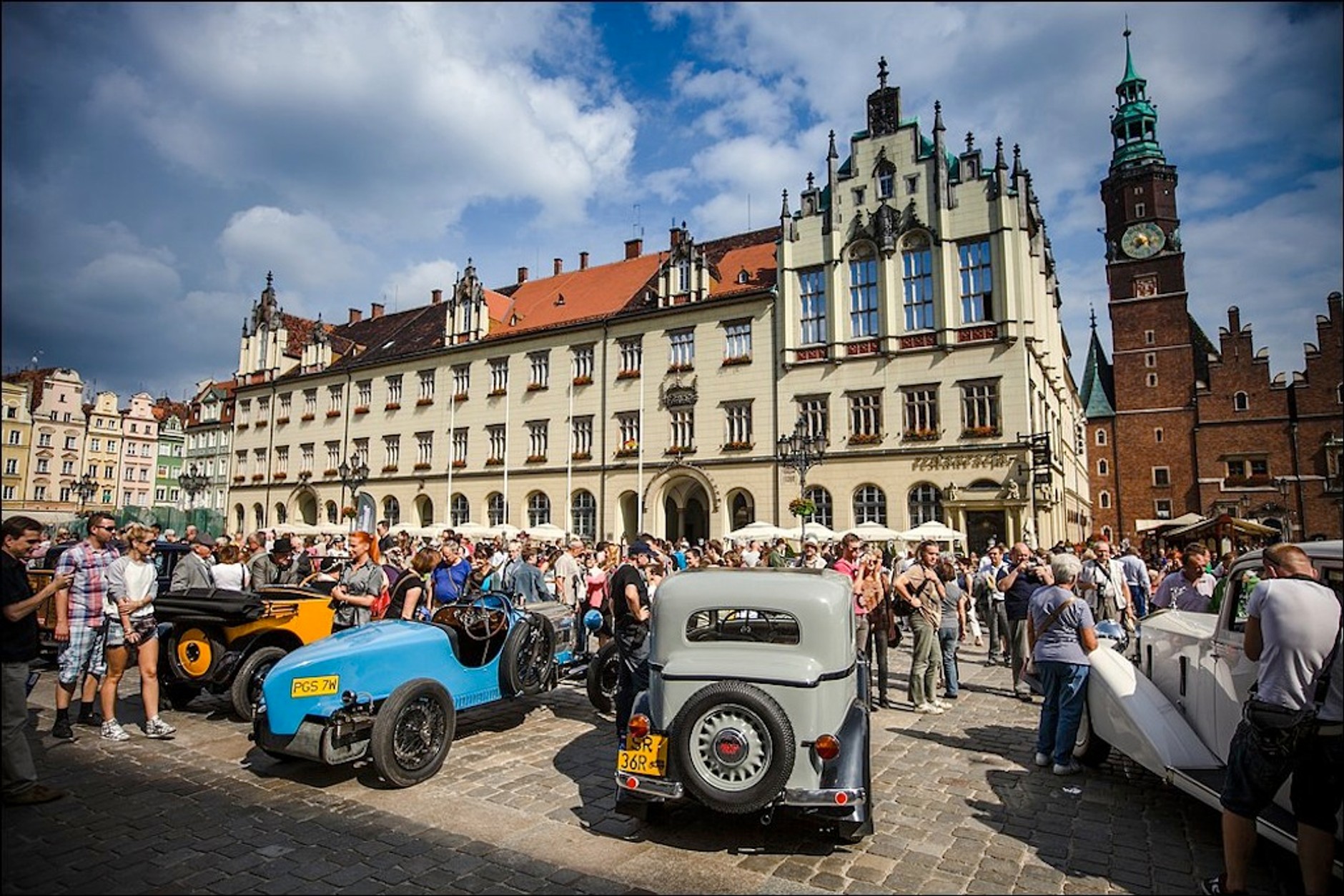 Gdzie pojechać oldtimerem?