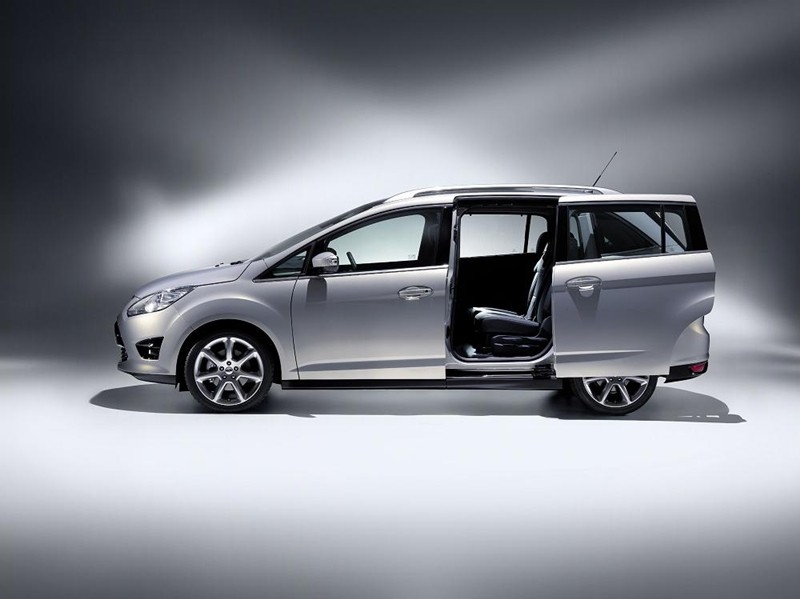Ford Iosis Max vs C-Max