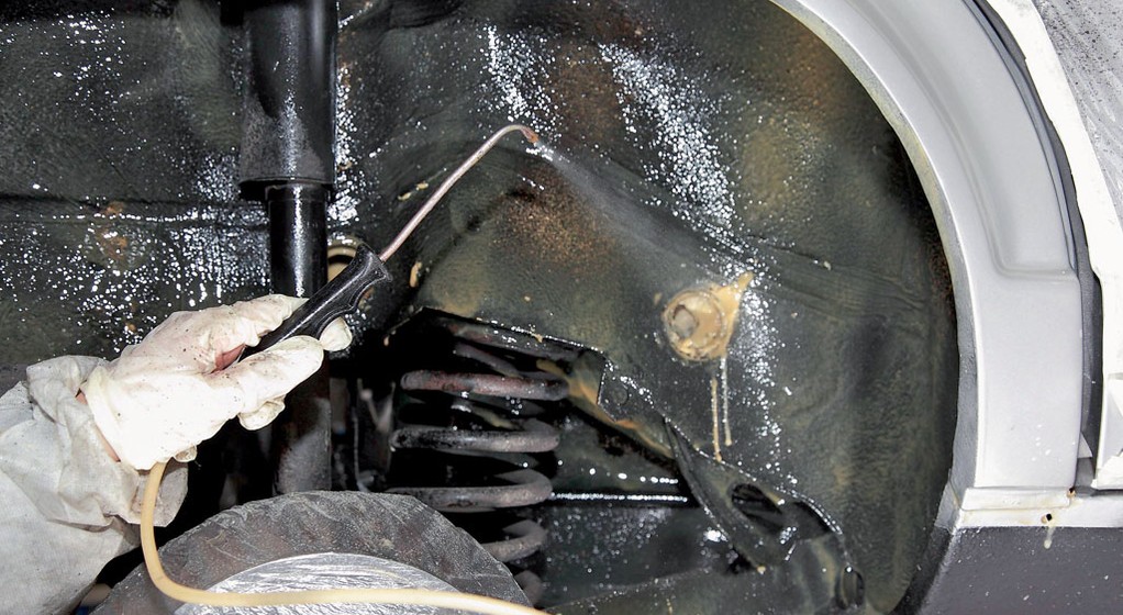 Konserwacja podwozia tłuszczem na gorąco