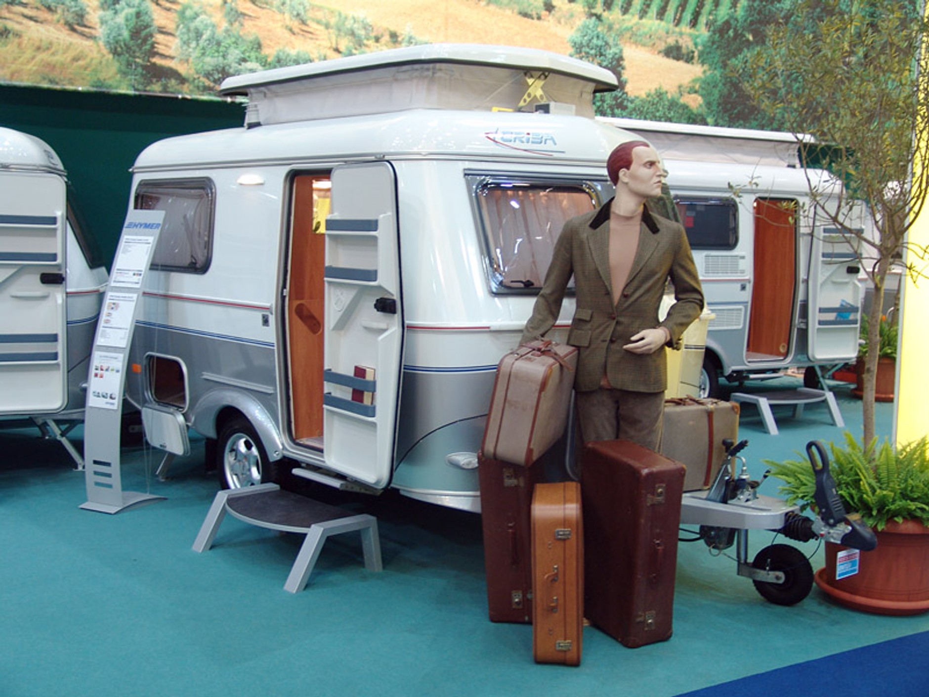 Caravan Salon Düsseldorf 2007: Caddy Life i moda na nowy sezon (fotogaleria)