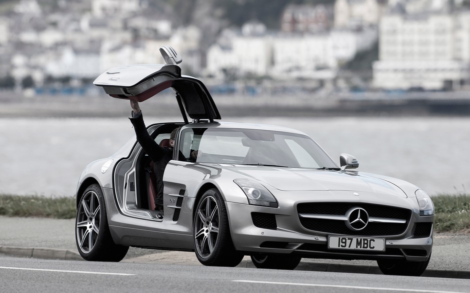 Mercedes SLS AMG