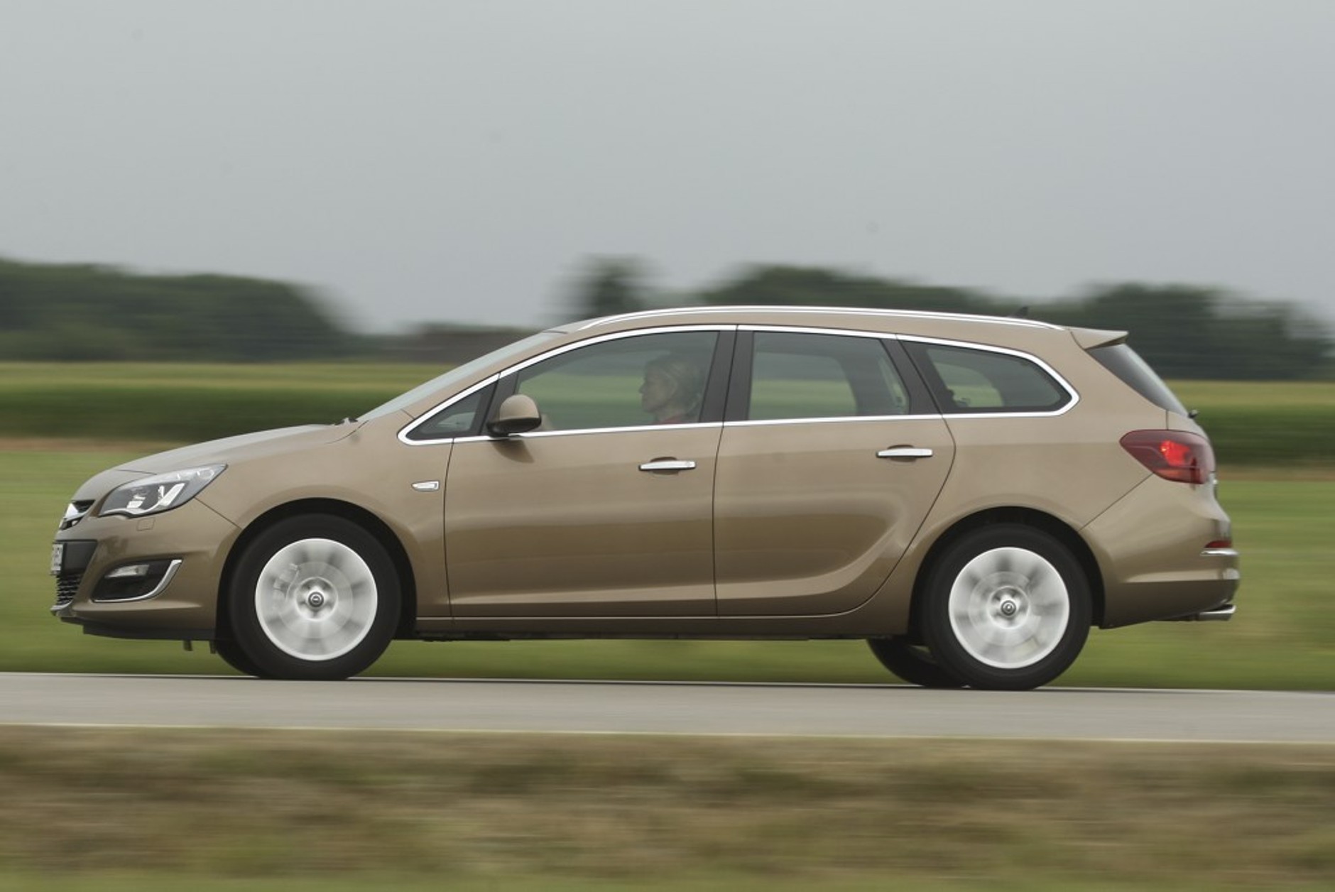 Opel Astra Sports Tourer, hamowanie