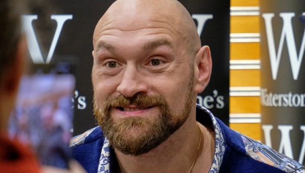 Tyson Fury jest milionerem. Mimo to jeździ tym samym autem, co wielu Polaków. Mamy zdjęcie