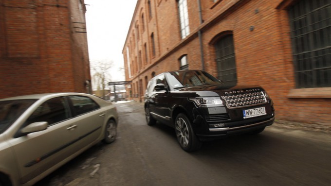 Range Rover 3.0 TDV6 Vogue: kamienica na kołach