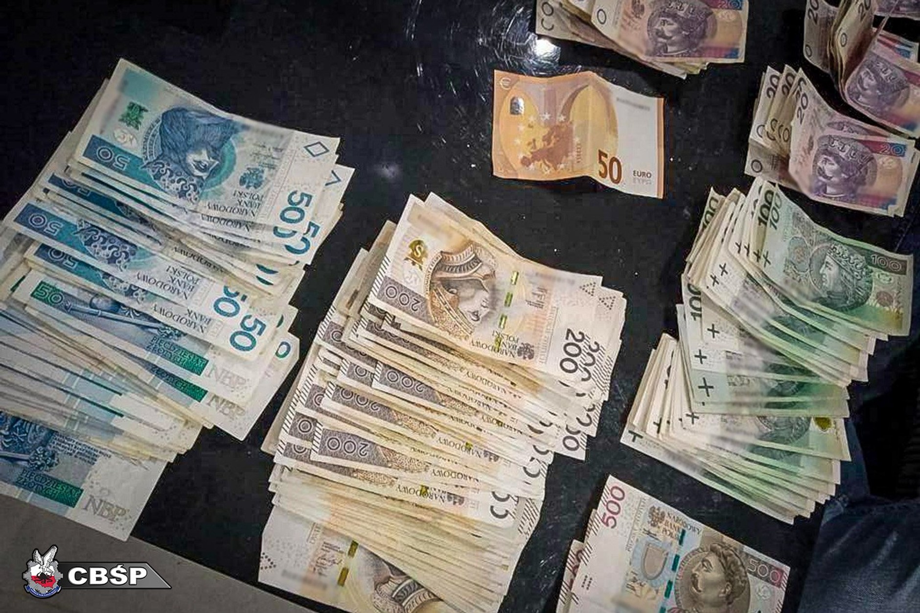 Łupem gangu padały luksusowe auta