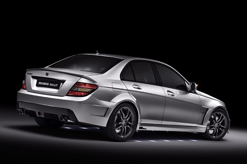 IAA Frankfurt 2007: Brabus Bullit - Mercedes-Benz klasy C z silnikiem V12 biturbo