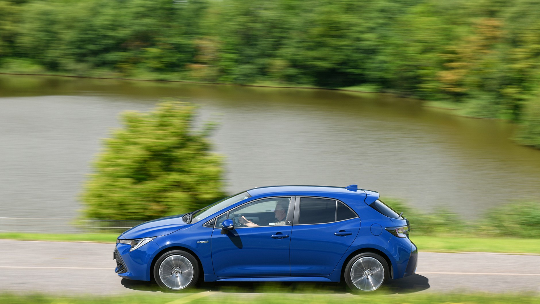 Obecna generacja Corolli jest już dwunastą, japoński kompakt cieszy się opinią solidnego i niezawodnego