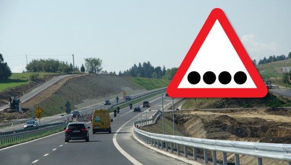 Nietypowy znak drogowy zaskoczył kierowców w Azji. Co oznaczają cztery czarne kropki?
