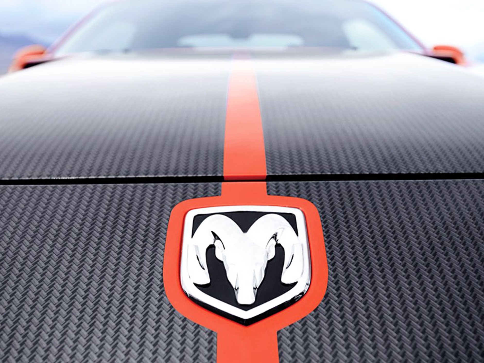 Chicago 2008: Dodge Challenger SRT8 w akcji (video)