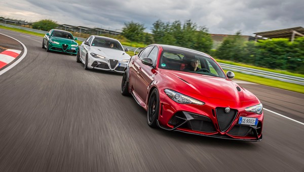 Alfy Romeo za milion wyprzedane! Sześć sztuk trafi do Polski