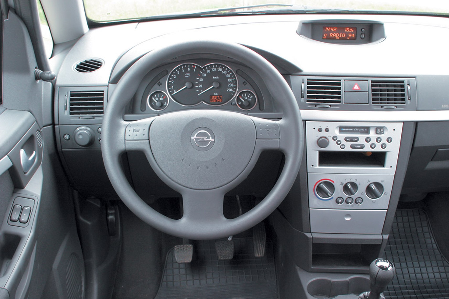 Ford Fusion kontra Opel Meriva i Renault Modus: małe, trwałe i praktyczne