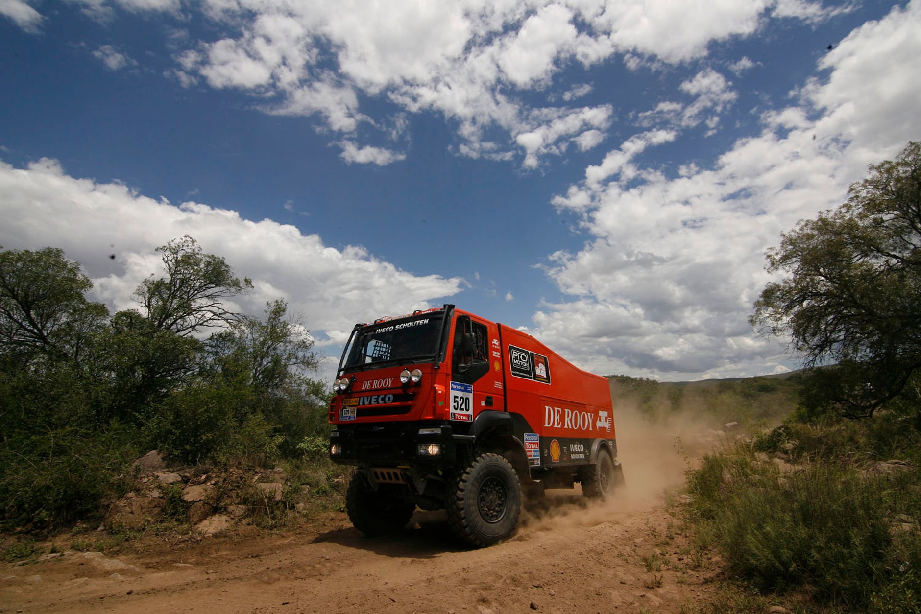 Rajd Dakar 2011: awans Hołowczyca (2.etap, wyniki, fot. Willy Weyens)