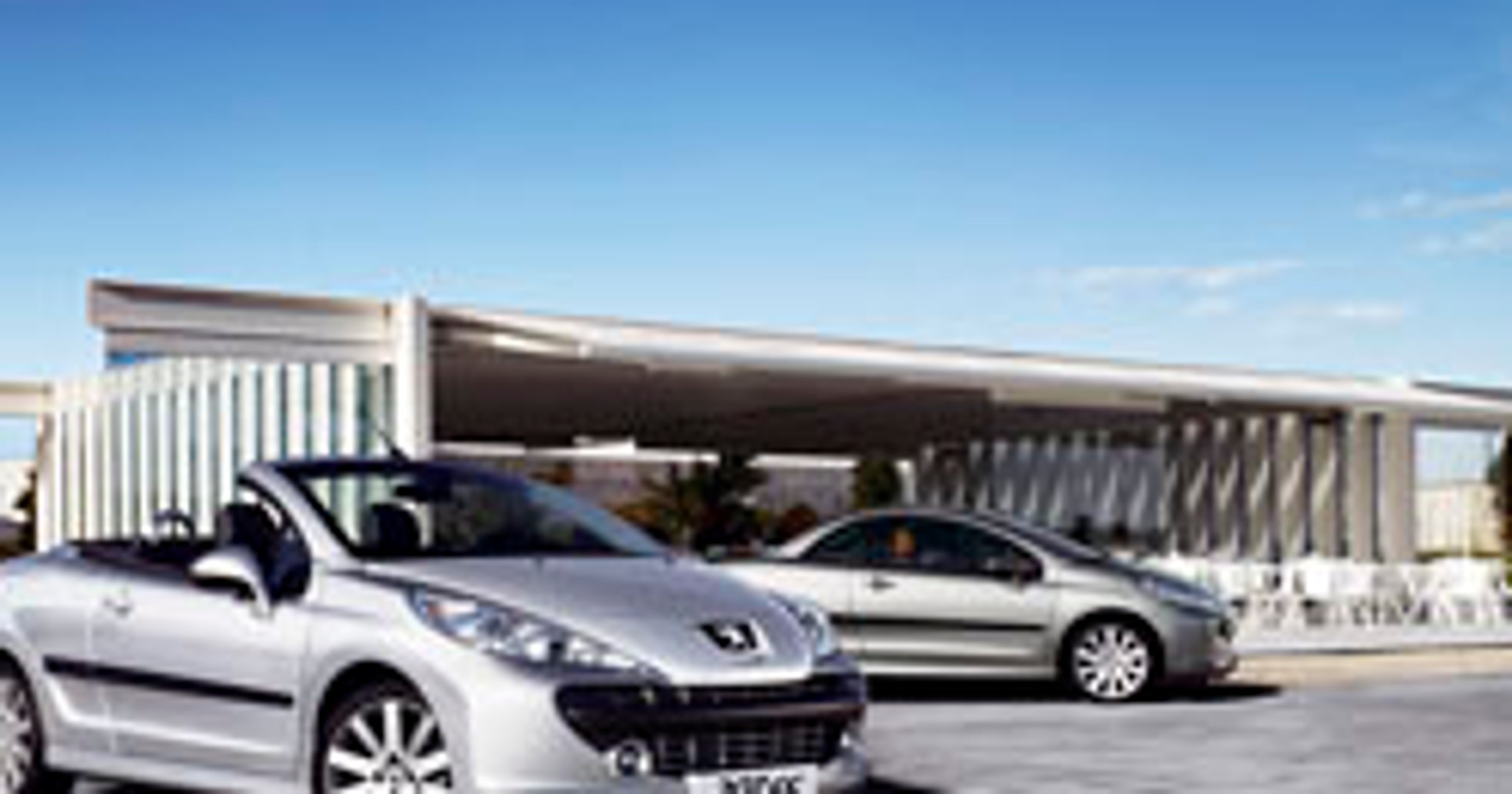 Peugeot: Wkracza 207 CC