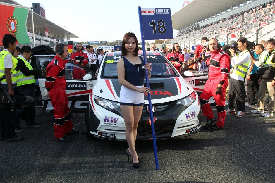 Udany debiut Hondy w WTCC