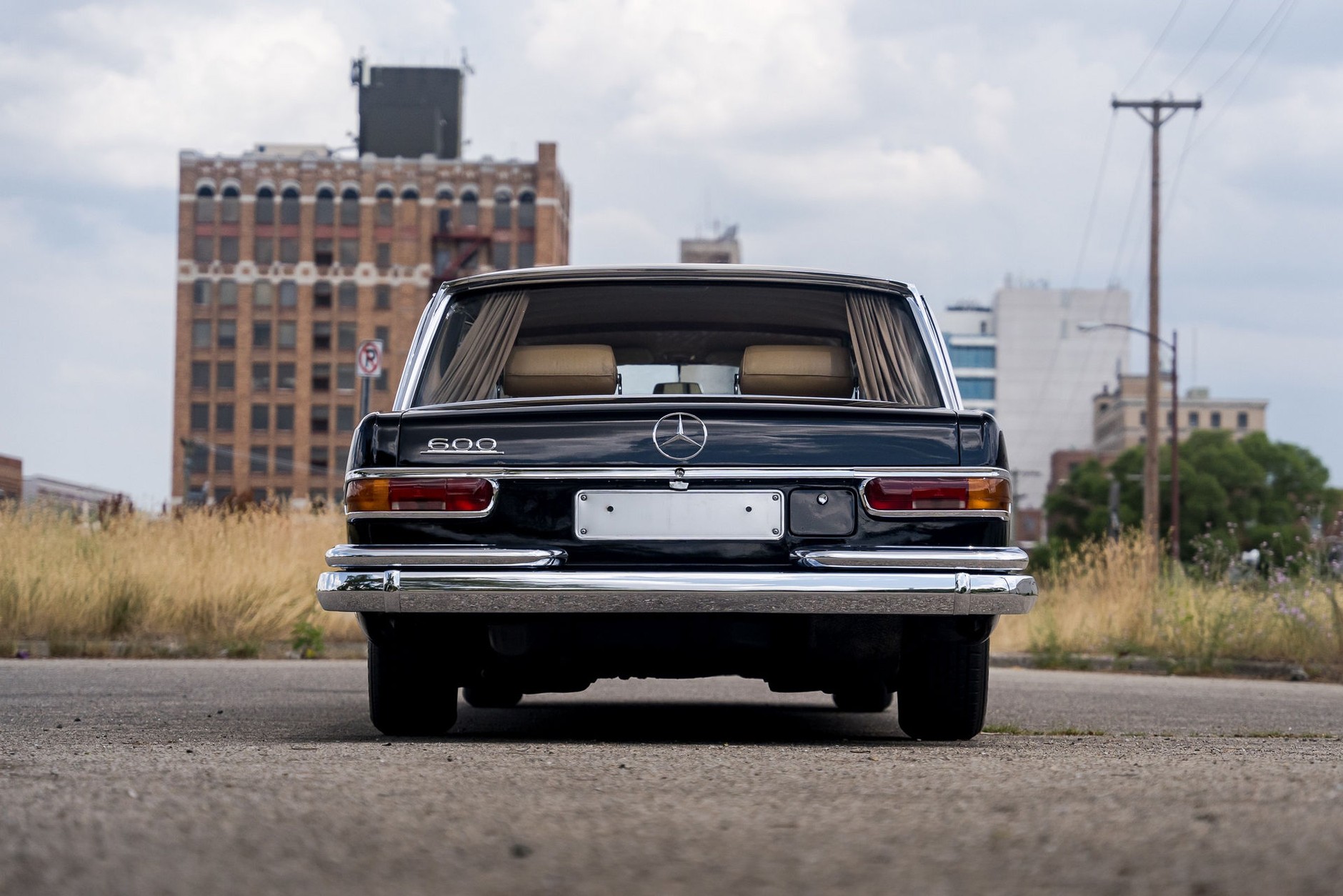 Mercedes Benz 600 LWB Pullman