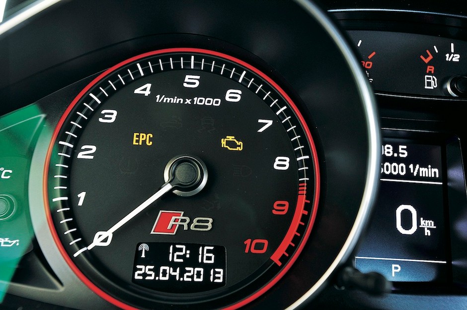 Audi R8 V10 plus