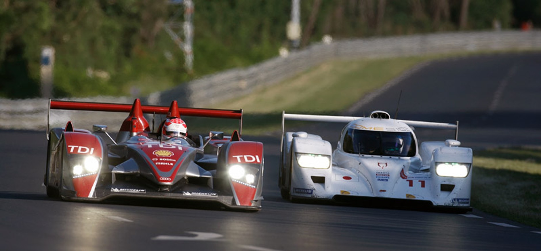 24 godziny Le Mans 2008: niespodziewana porażka Peugeota (fotogaleria)