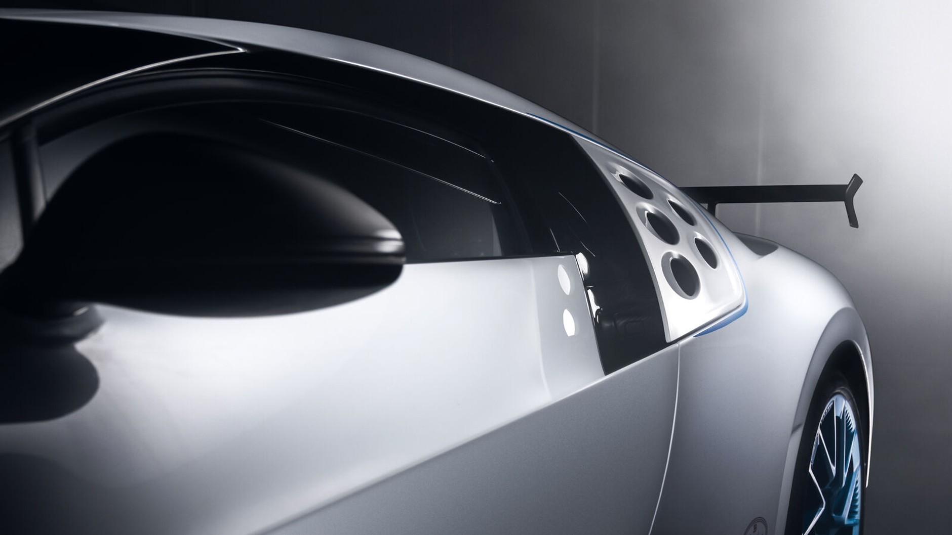 Bugatti Centodieci na testach w komorze klimatycznej