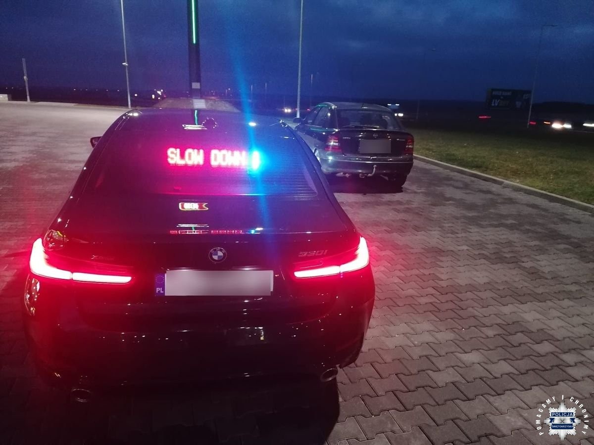 Kontrola trzeźwości na S7. Kierowca wydmuchał trzy promile