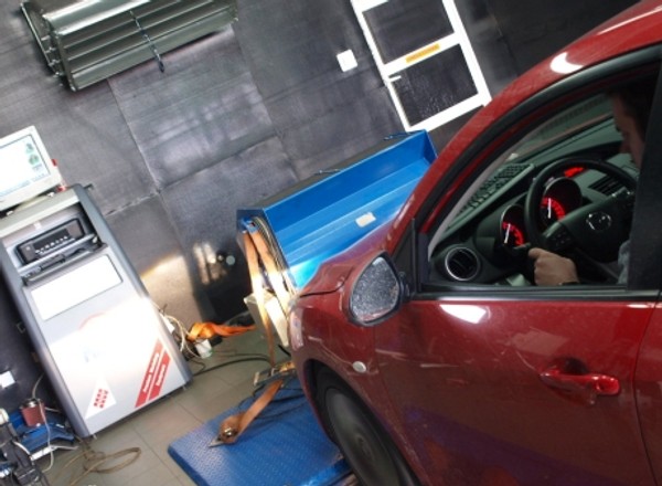 Mazda 3: za dużo mocy, za mało momentu